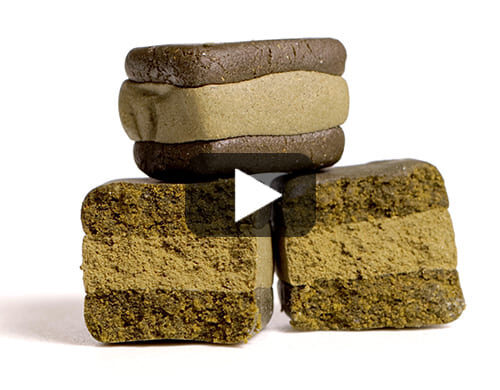 Hashish Wafer Prezentujący Bogatą Wewnętrzną Teksturę